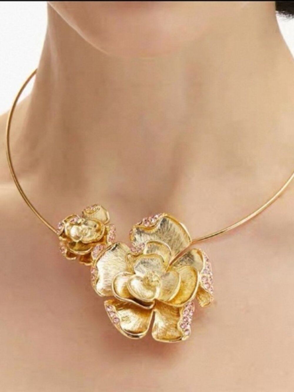 Oscar de la Renta Gold-Plated & Strass Crystal Flower Pendant Necklace